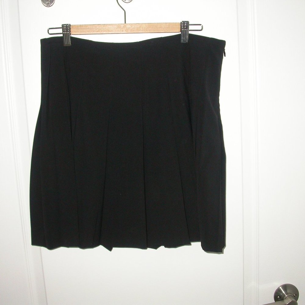 Black Pleated Mini Skirt